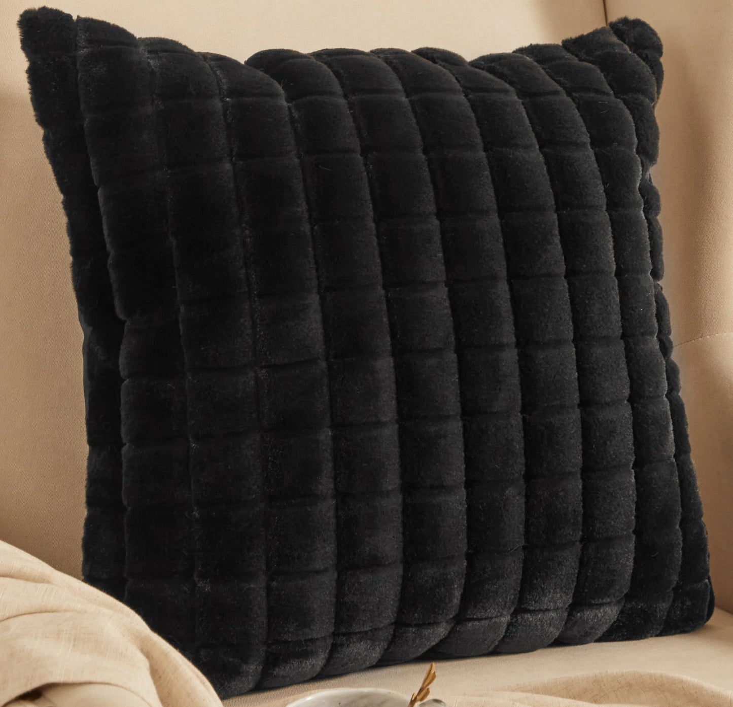 (2 Pack)  Square Tile Faux Fur Black Pillow, 20 in X 20 In, Polyester Fill